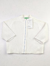 Buy online pre-used pre-loved 100% authentic & Original branded Vert Baudet (KWG-4691) available in Pakistan. Top international brands avilable.